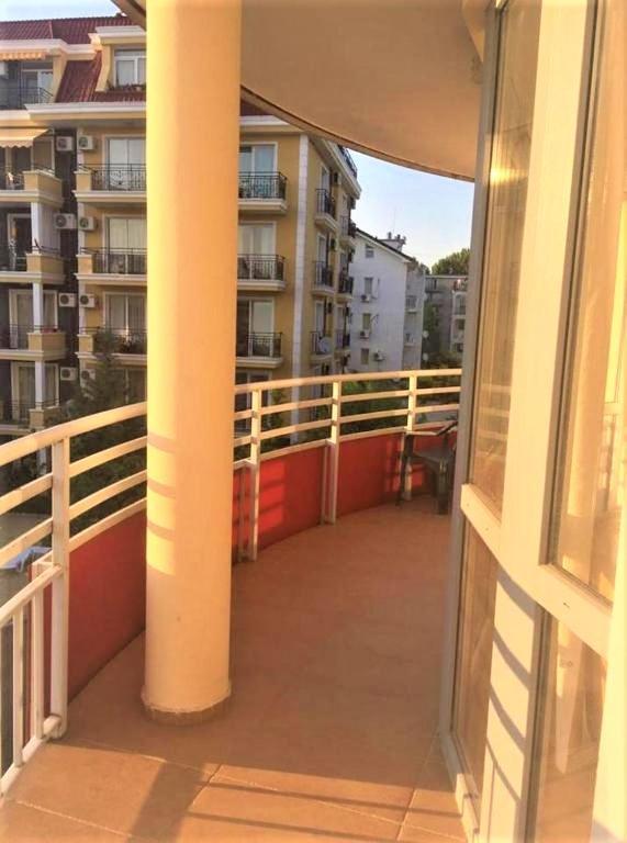 Central Plaza Apartment Солнечный берег Экстерьер фото